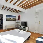 Cosy Appartement In The Heart Of Paris