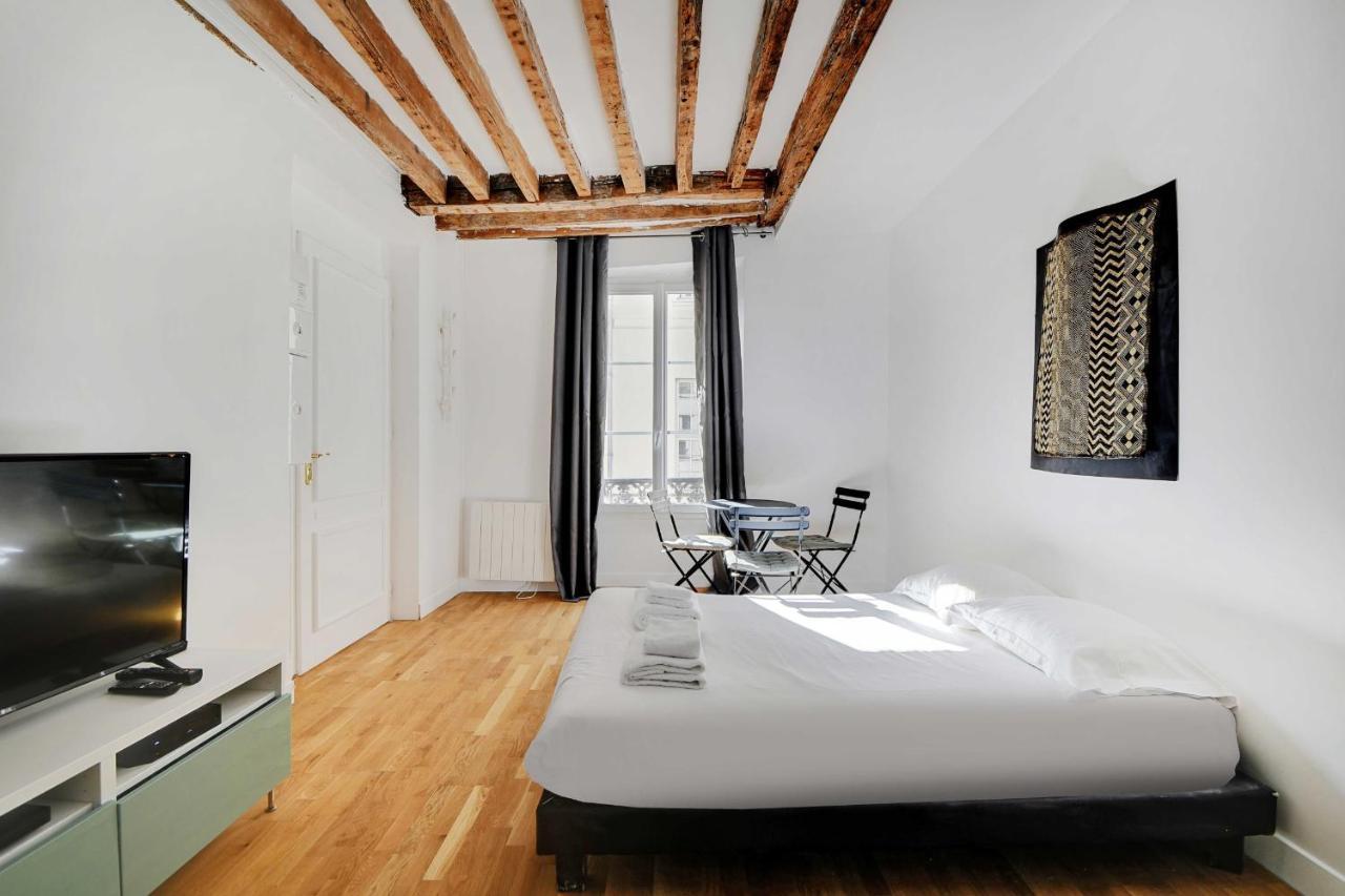 Cosy In The Heart Of *